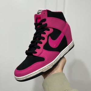 Nike Dunk Sky High ‘Black Pink (W)